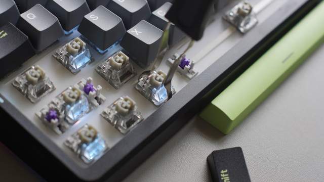 V700 DIY-98键盘不后悔澳门新葡京这么劲、那么美选雷柏(图1)